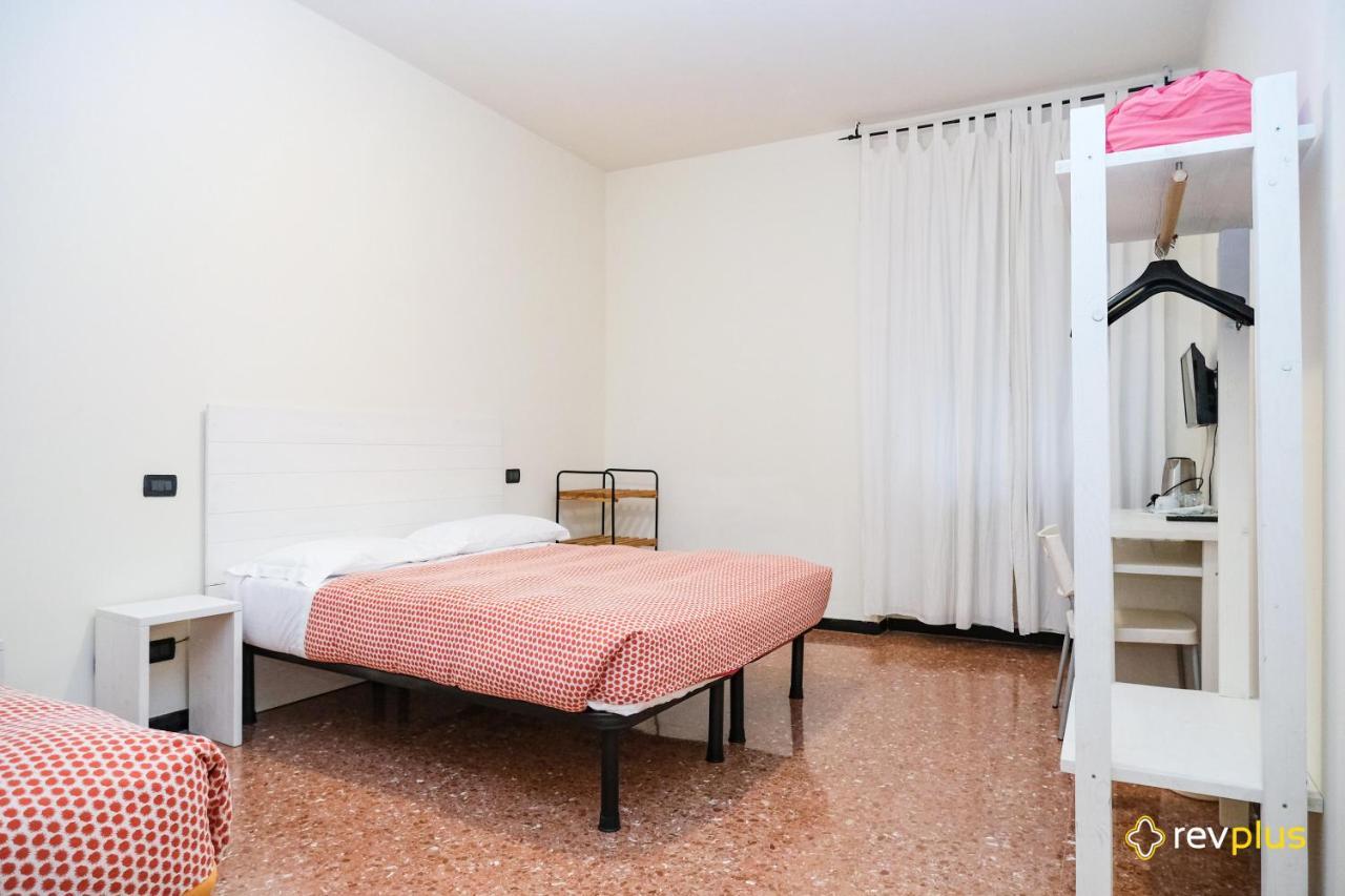 Lia Rooms 3 La Spezia Luaran gambar