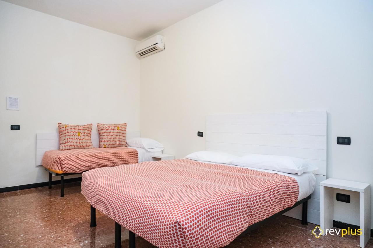 Lia Rooms 3 La Spezia Luaran gambar